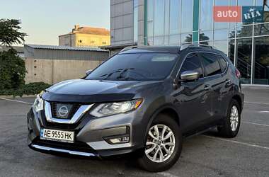 Внедорожник / Кроссовер Nissan Rogue 2017 в Днепре