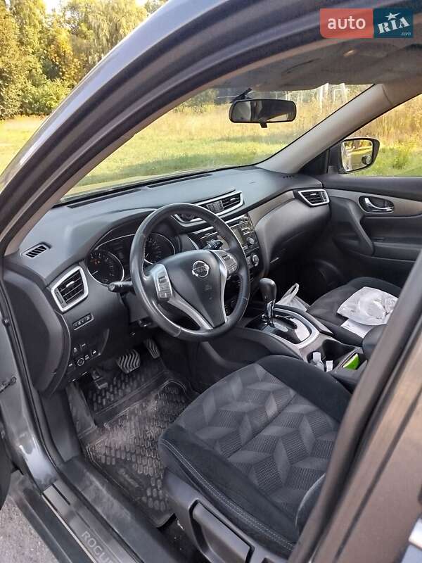 Внедорожник / Кроссовер Nissan Rogue 2015 в Нежине
