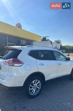 Внедорожник / Кроссовер Nissan Rogue 2015 в 