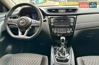 Позашляховик / Кросовер Nissan Rogue 2019 в 