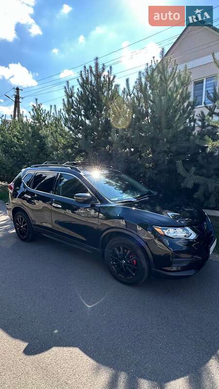 Позашляховик / Кросовер Nissan Rogue 2018 в Вишневому фото 10 Позашляховик / Кросовер Nissan Rogue 2018 в Вишневому