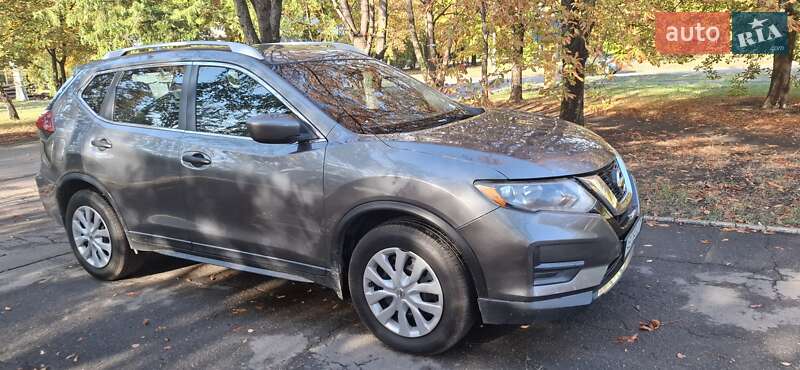 Позашляховик / Кросовер Nissan Rogue 2016 в Кривому Розі