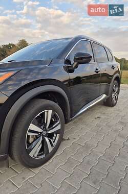 Внедорожник / Кроссовер Nissan Rogue 2021 в 