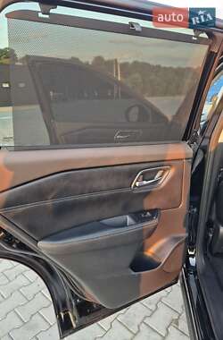 Внедорожник / Кроссовер Nissan Rogue 2021 в 