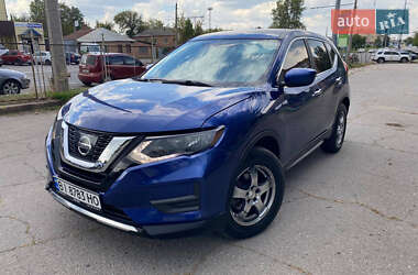 Позашляховик / Кросовер Nissan Rogue 2017 в Полтаві