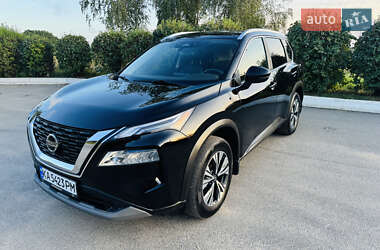 Внедорожник / Кроссовер Nissan Rogue 2022 в Киеве