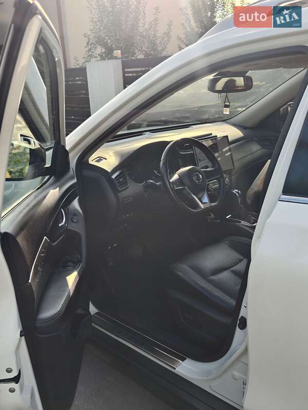 Внедорожник / Кроссовер Nissan Rogue 2016 в Львове фото 11 Внедорожник / Кроссовер Nissan Rogue 2016 в Львове