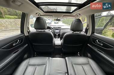 Позашляховик / Кросовер Nissan Rogue 2014 в 
