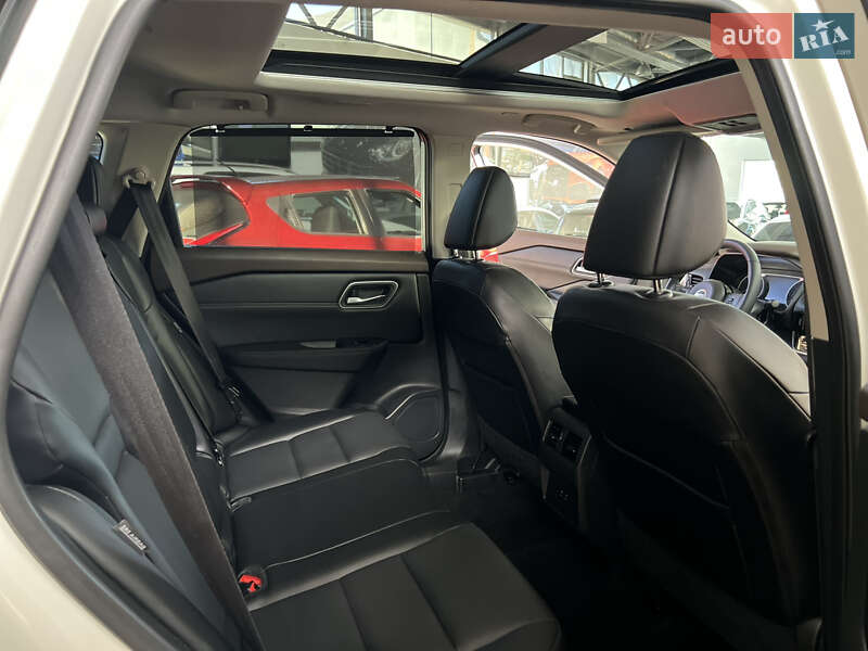 Внедорожник / Кроссовер Nissan Rogue 2021 в Одессе