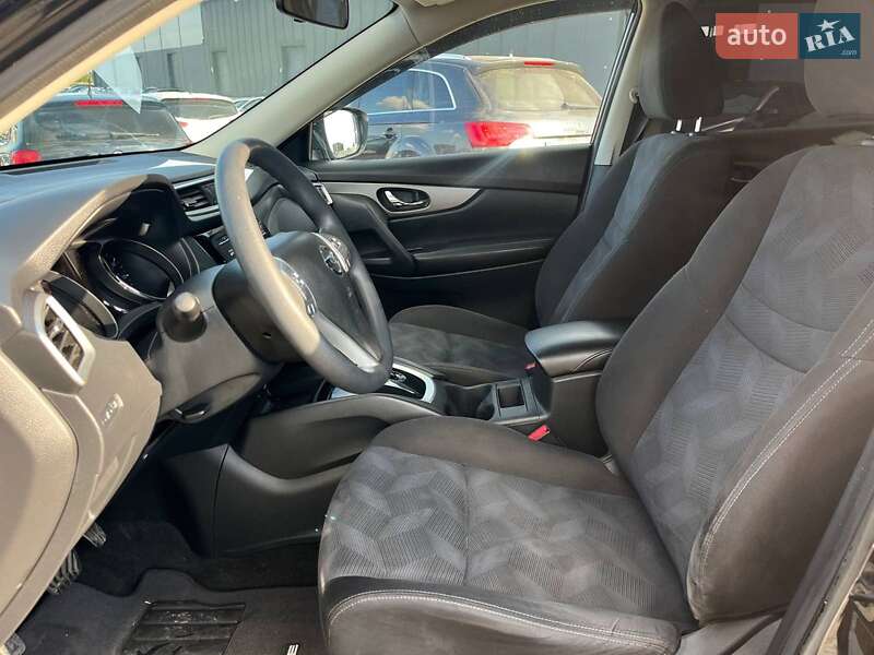 Внедорожник / Кроссовер Nissan Rogue 2015 в Львове