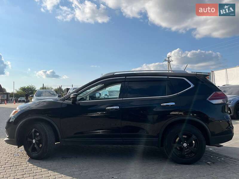 Внедорожник / Кроссовер Nissan Rogue 2015 в Львове