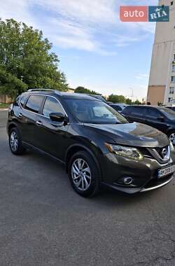 Позашляховик / Кросовер Nissan Rogue 2014 в Києві