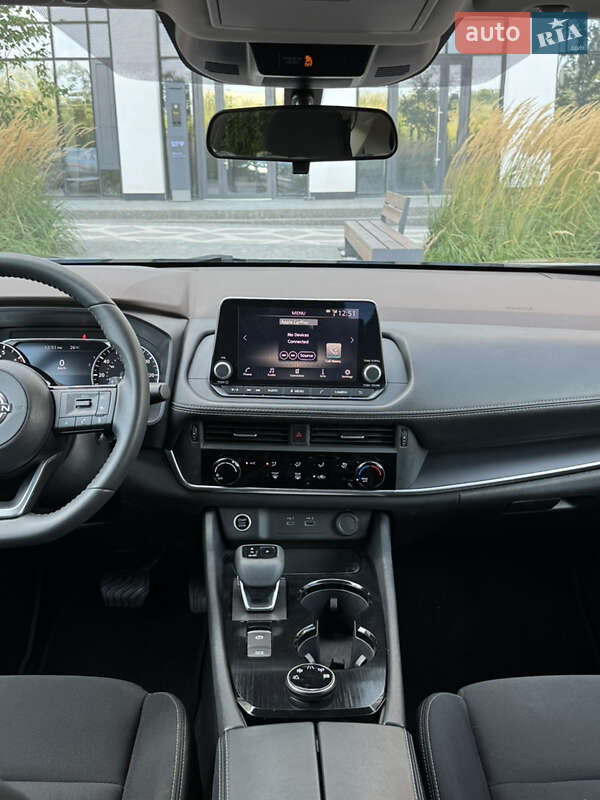 Внедорожник / Кроссовер Nissan Rogue 2022 в Киеве