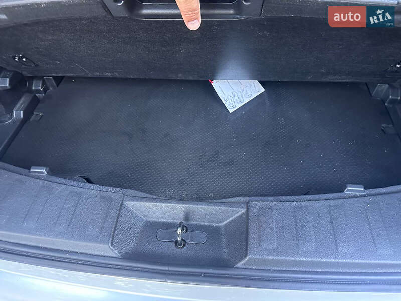 Позашляховик / Кросовер Nissan Rogue 2017 в Дніпрі фото 27 Позашляховик / Кросовер Nissan Rogue 2017 в Дніпрі