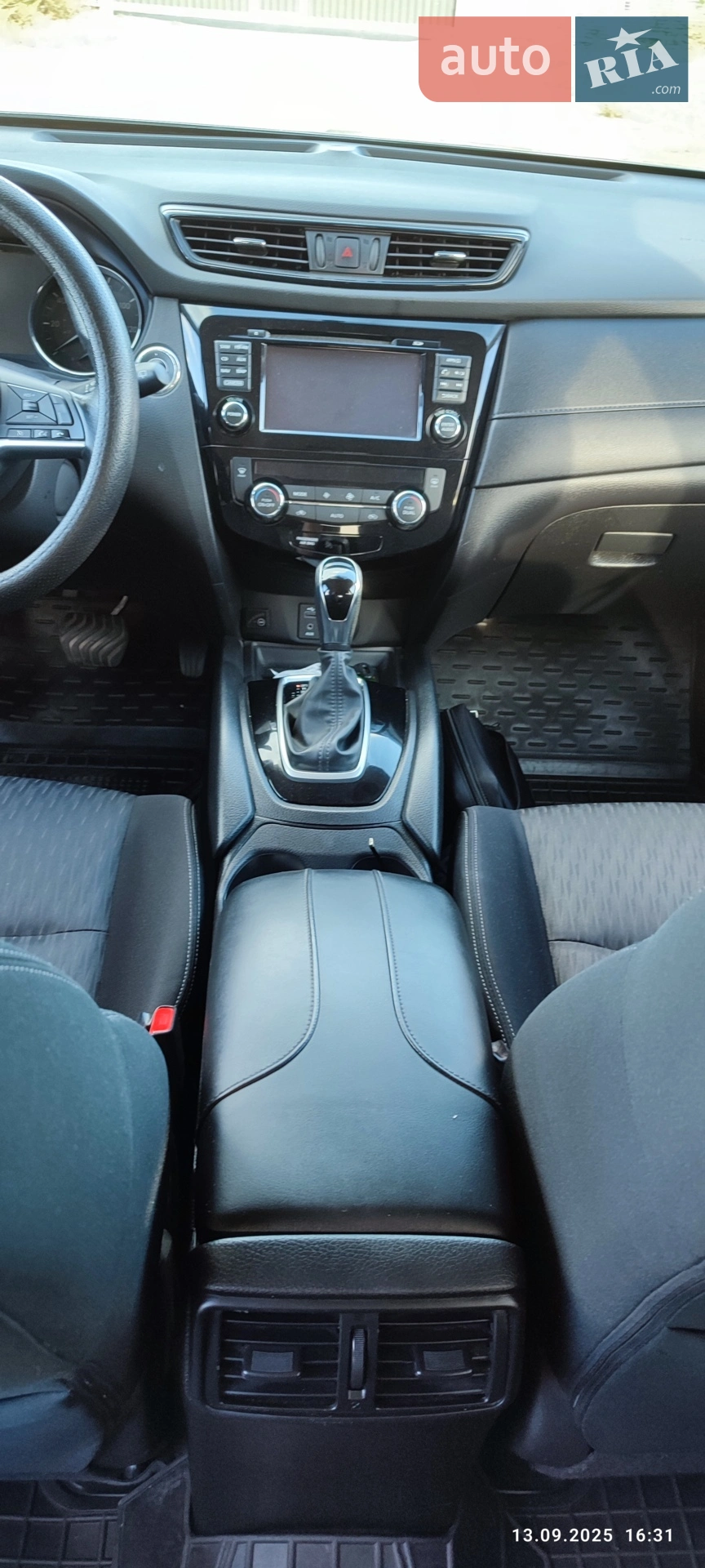 2017 Nissan Rogue - мініатюра 12