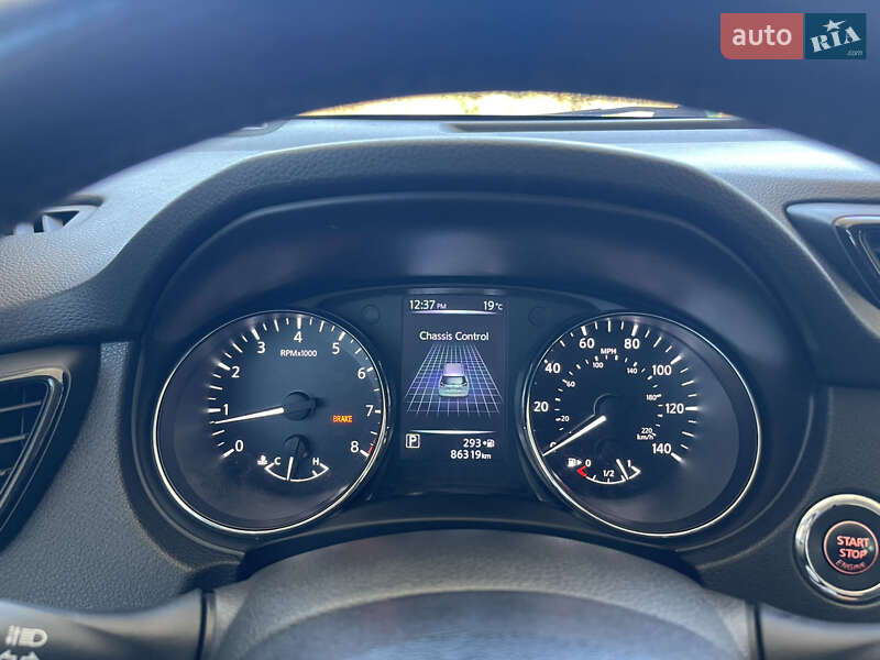 Внедорожник / Кроссовер Nissan Rogue 2017 в Николаеве