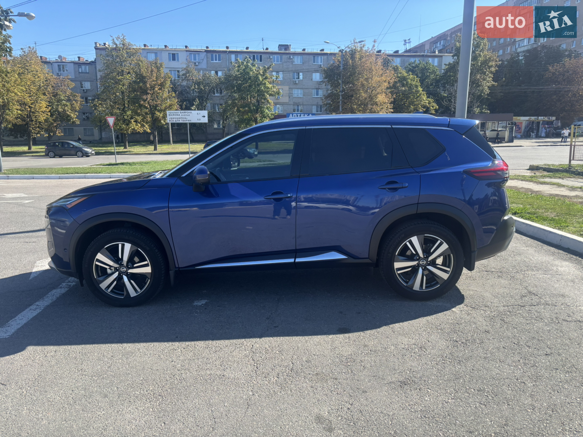 2021 Nissan Rogue - мініатюра 3