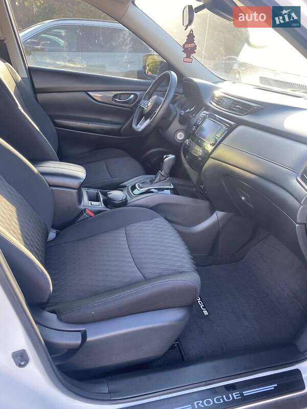 Позашляховик / Кросовер Nissan Rogue 2019 в Кременчуці