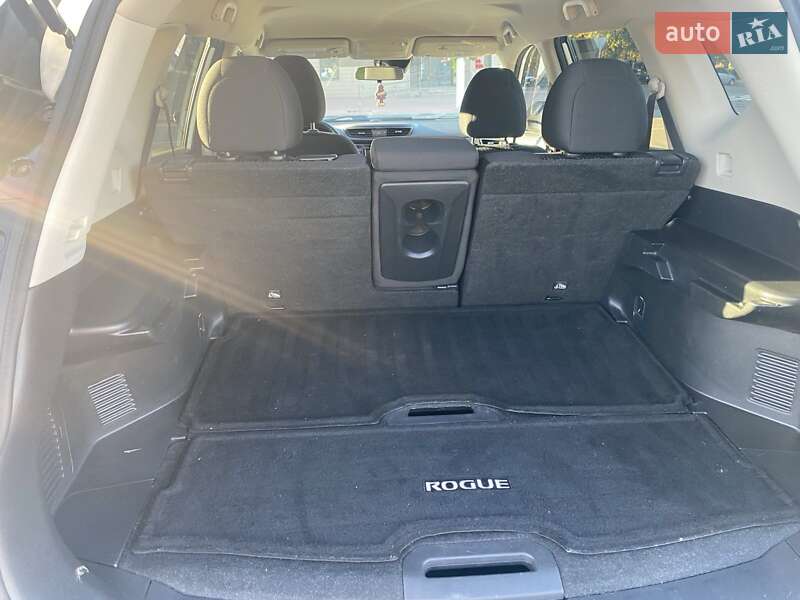 Позашляховик / Кросовер Nissan Rogue 2019 в Кременчуці