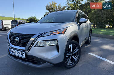 Внедорожник / Кроссовер Nissan Rogue 2020 в Киеве