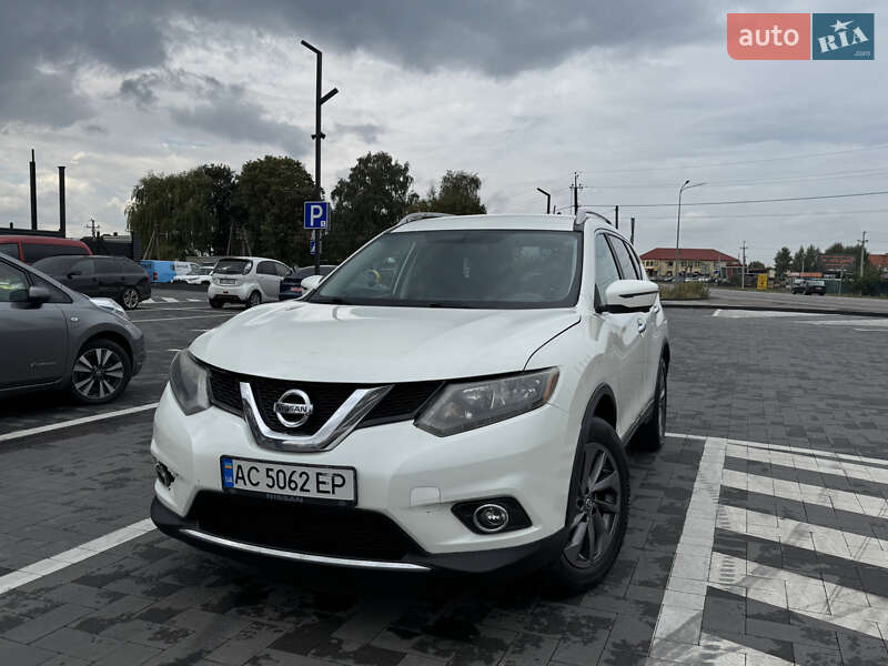 Внедорожник / Кроссовер Nissan Rogue 2015 в Луцке