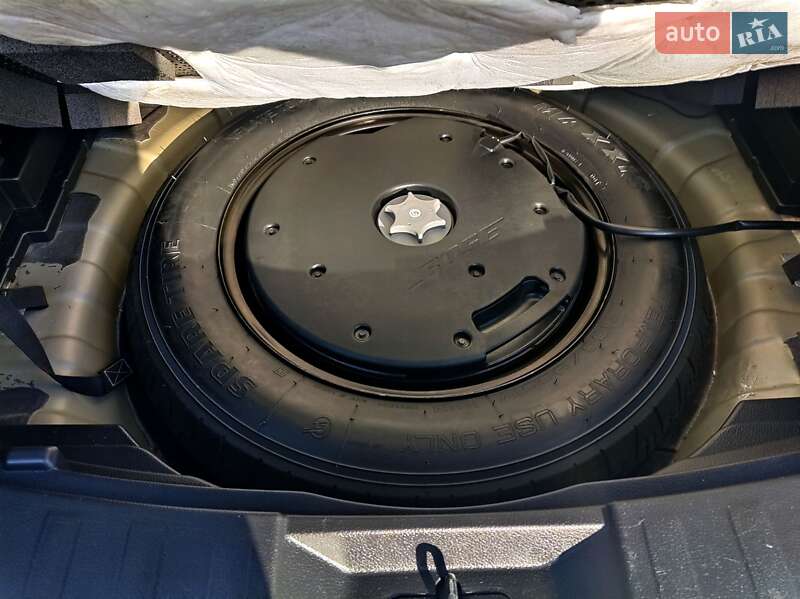 Позашляховик / Кросовер Nissan Rogue 2019 в Чернівцях