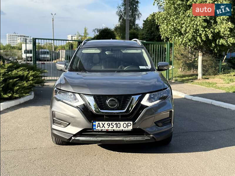 Позашляховик / Кросовер Nissan Rogue 2018 в Києві