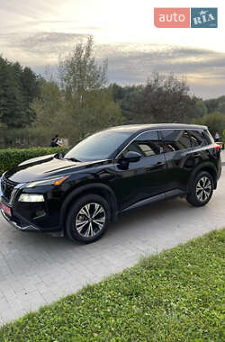Внедорожник / Кроссовер Nissan Rogue 2021 в Киеве
