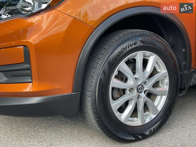 Внедорожник / Кроссовер Nissan Rogue 2019 в Днепре