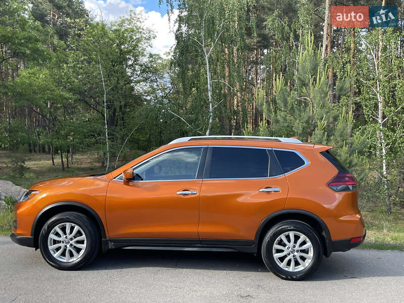 Внедорожник / Кроссовер Nissan Rogue 2019 в Днепре