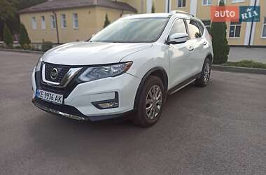 Внедорожник / Кроссовер Nissan Rogue 2017 в Днепре