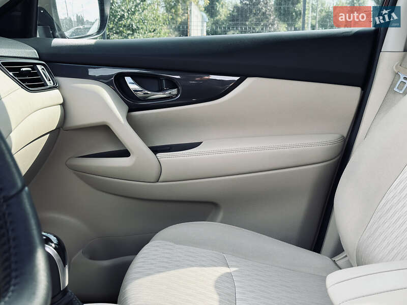 Позашляховик / Кросовер Nissan Rogue 2019 в Кременчуці