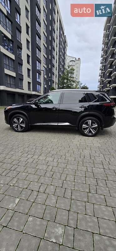 Внедорожник / Кроссовер Nissan Rogue 2020 в Ивано-Франковске
