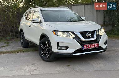 Позашляховик / Кросовер Nissan Rogue 2016 в Рівному