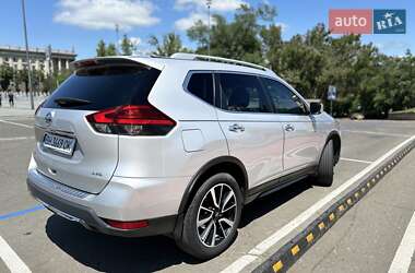Внедорожник / Кроссовер Nissan Rogue 2016 в 
