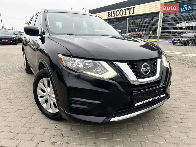 Внедорожник / Кроссовер Nissan Rogue 2017 в Львове