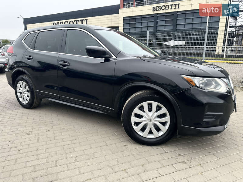 Внедорожник / Кроссовер Nissan Rogue 2017 в Львове