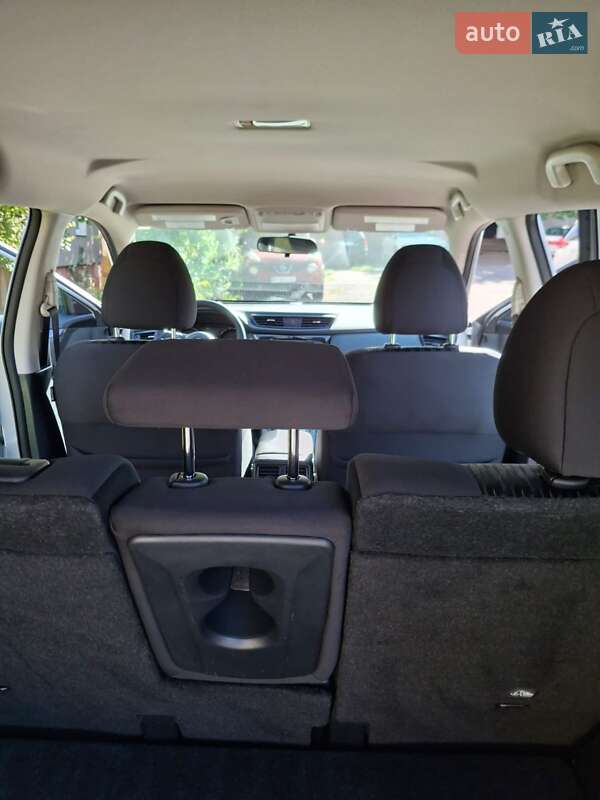 Внедорожник / Кроссовер Nissan Rogue 2018 в Хмельницком фото 20 Внедорожник / Кроссовер Nissan Rogue 2018 в Хмельницком