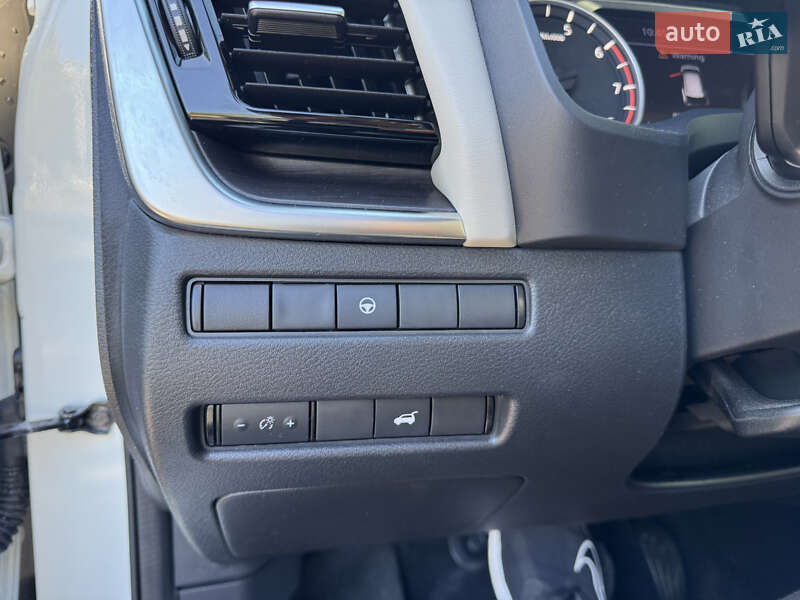 Позашляховик / Кросовер Nissan Rogue 2021 в Ізмаїлі