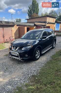 Внедорожник / Кроссовер Nissan Rogue 2016 в Виннице