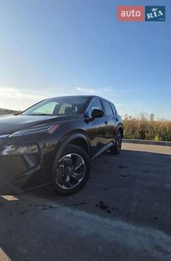 Внедорожник / Кроссовер Nissan Rogue 2024 в 