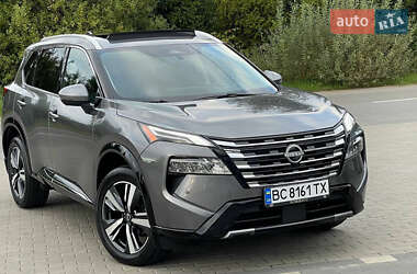 Позашляховик / Кросовер Nissan Rogue 2024 в Дрогобичі