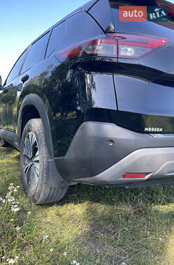 Внедорожник / Кроссовер Nissan Rogue 2021 в 