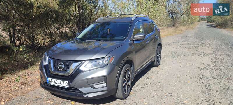 Позашляховик / Кросовер Nissan Rogue 2018 в Павлограді