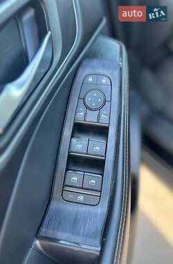 Внедорожник / Кроссовер Nissan Rogue 2021 в 