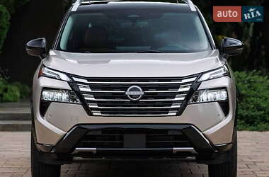 Внедорожник / Кроссовер Nissan Rogue 2024 в Днепре