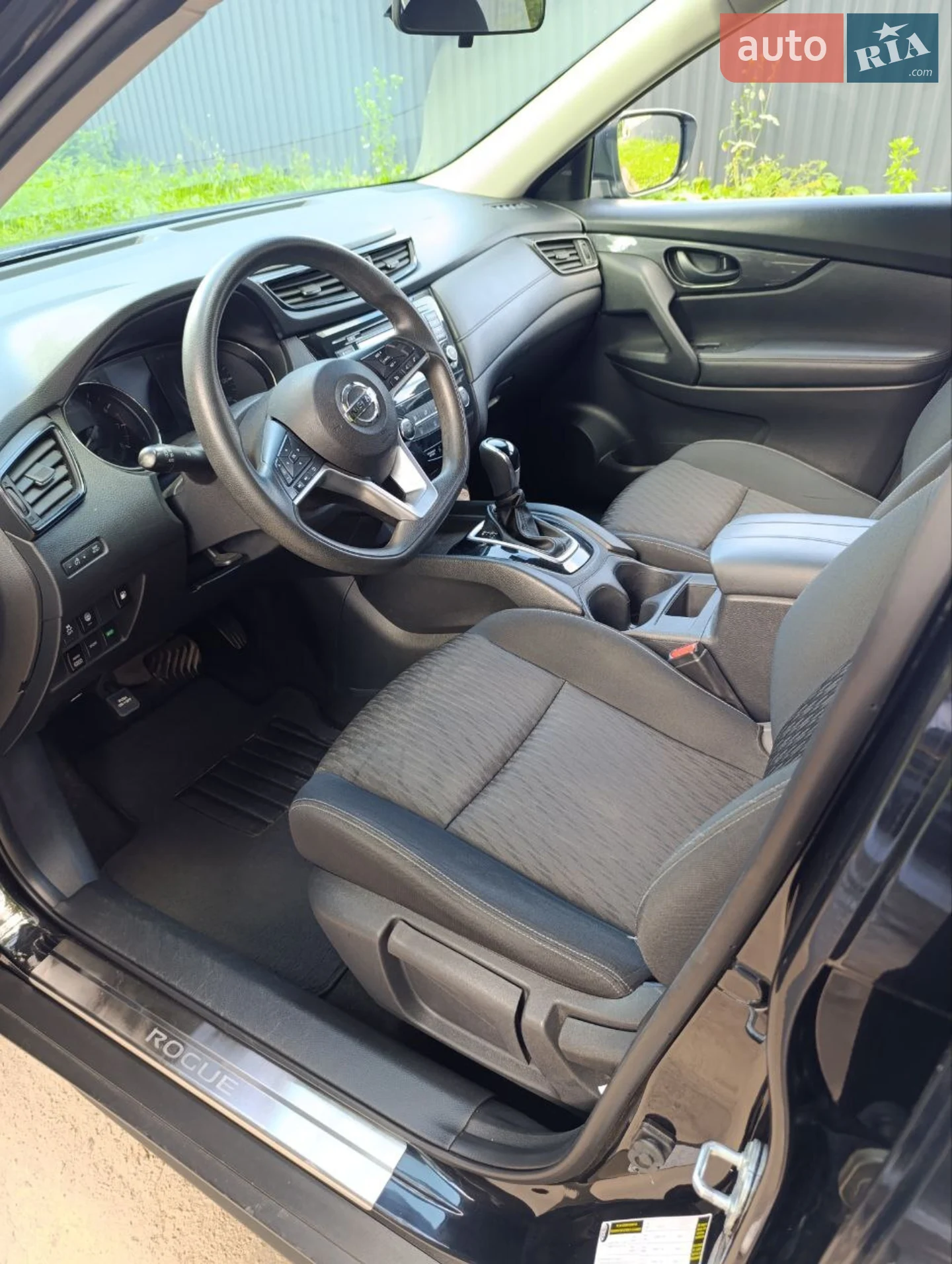 2018 Nissan Rogue - мініатюра 3