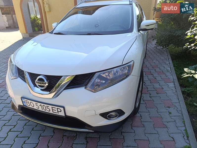 Позашляховик / Кросовер Nissan Rogue 2015 в Тернополі