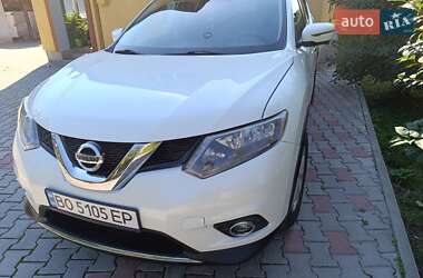 Позашляховик / Кросовер Nissan Rogue 2015 в 