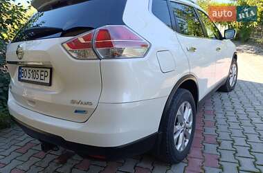 Позашляховик / Кросовер Nissan Rogue 2015 в 